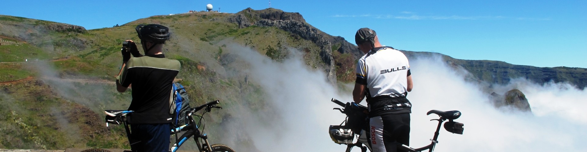 Atop Pico do Arieiro Bike Tour in Madeira