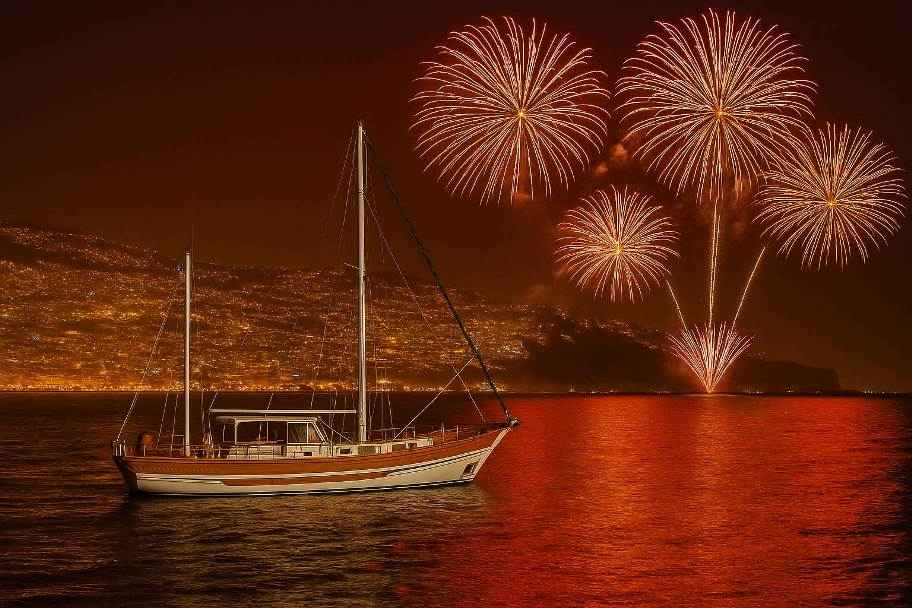 Atlantic Festival Fireworks Sailing Tour in Madeira (Small Group)