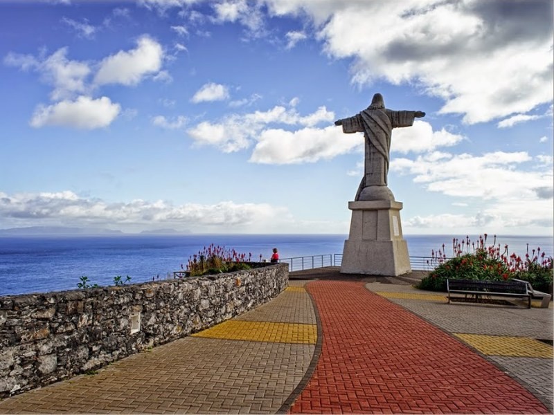 Miradouro do Cristo Rei no Garajau, Caniço, Madeira | Miradouros