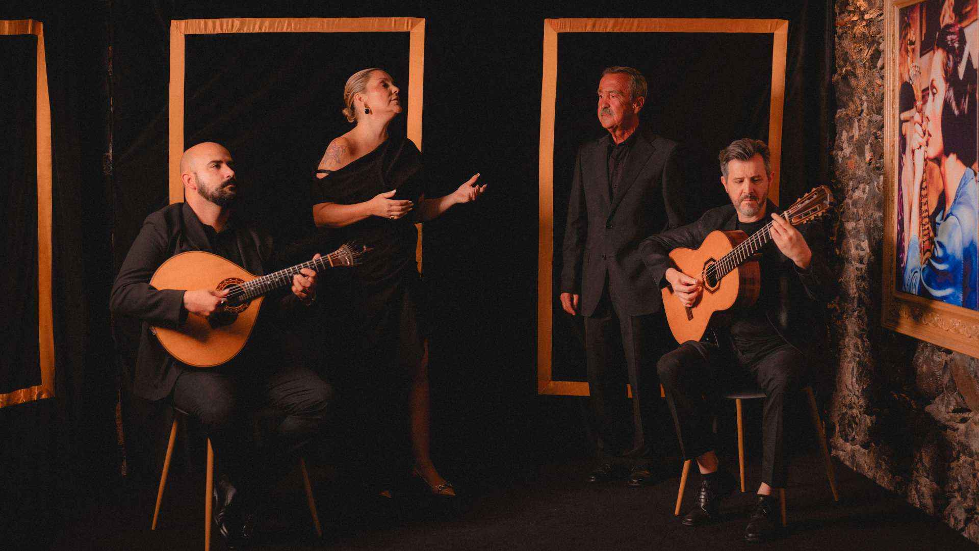 Fado & Fado – Madeira Fado Show With Wine and History