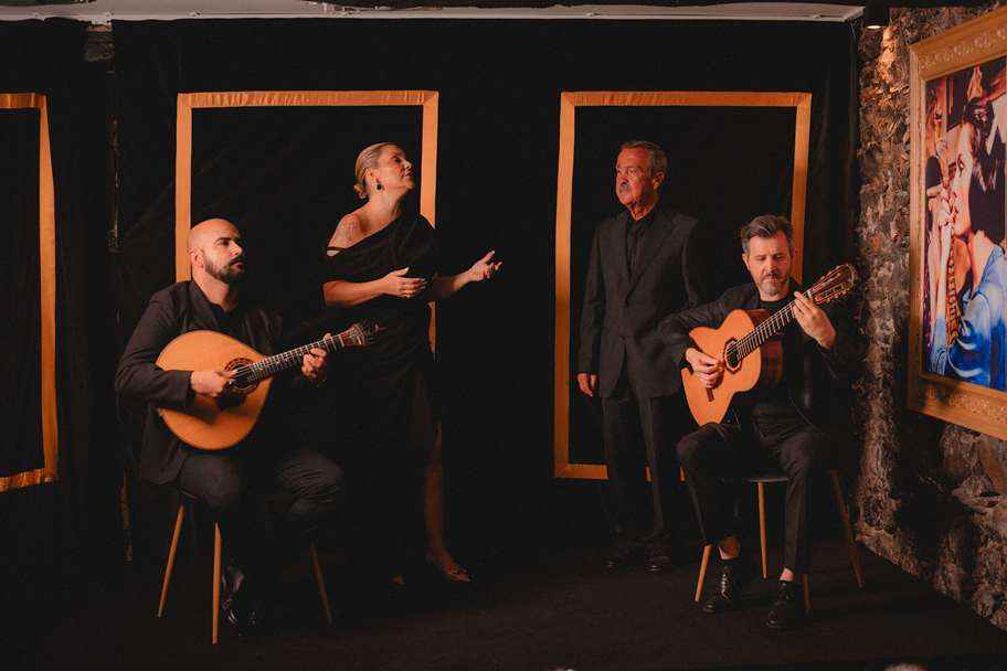 Fado & Fado – Madeira Fado Show With Wine and History