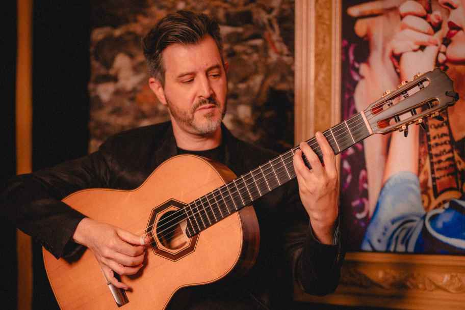 Fado & Fado – Madeira Fado Show With Wine and History