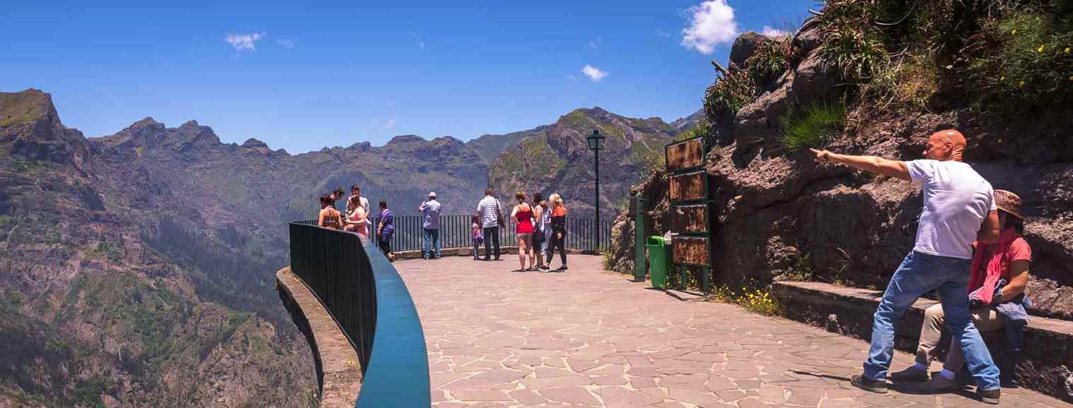 Excursion avec Pico dos Barcelos, Cristo Rei  Eira Serrado