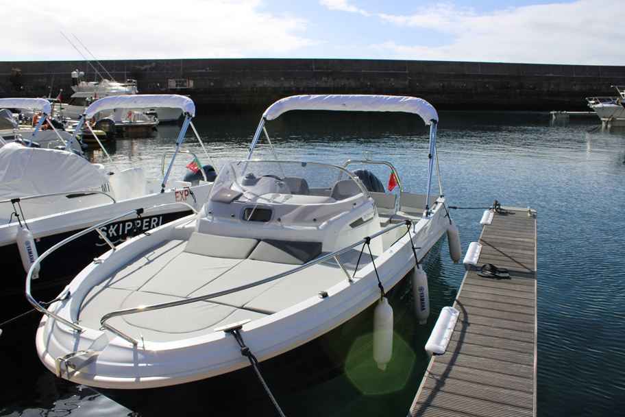 Madeira Boat Rental Without Skipper – Full Freedom on the Water