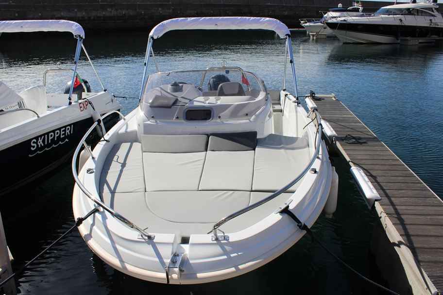 Madeira Boat Rental Without Skipper – Full Freedom on the Water