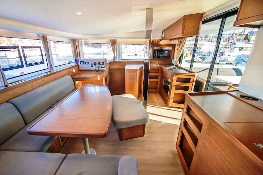 Madeira New Year’s Eve Fireworks Cruise – Small Group, Premium Comfort