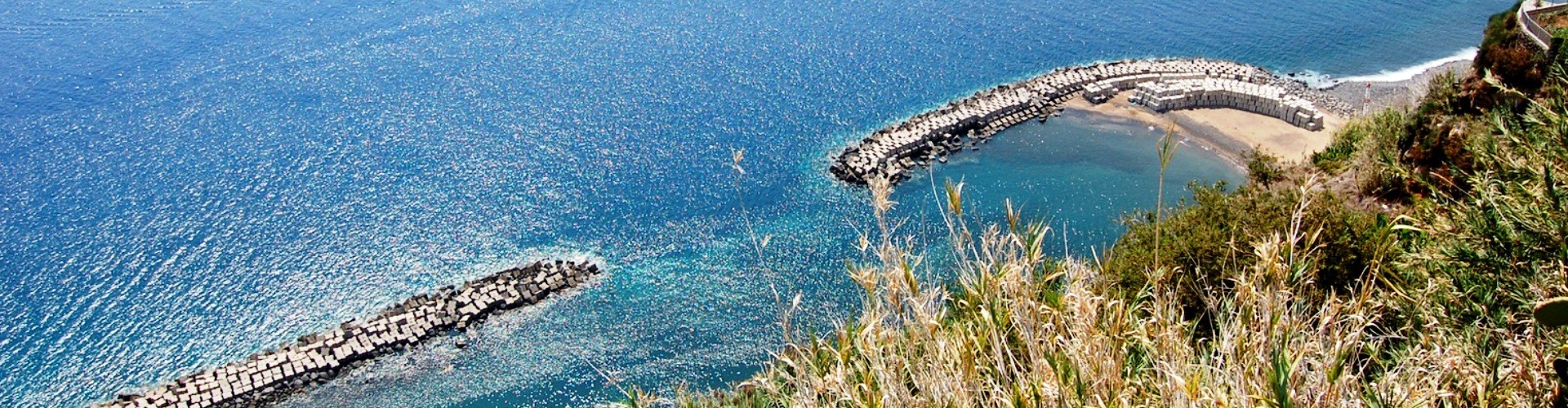 Miradouro do Piarro Viewpoint Calheta, Madeira