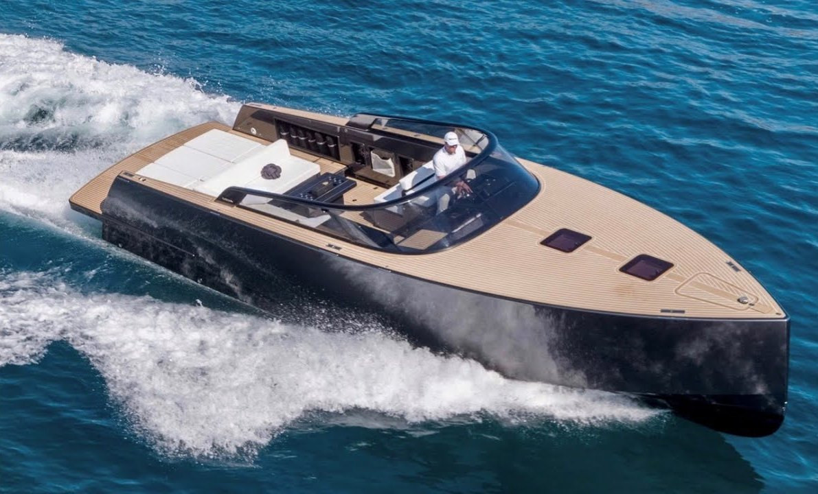 New Year Fireworks Show in Madeira on a Luxury Private Boat