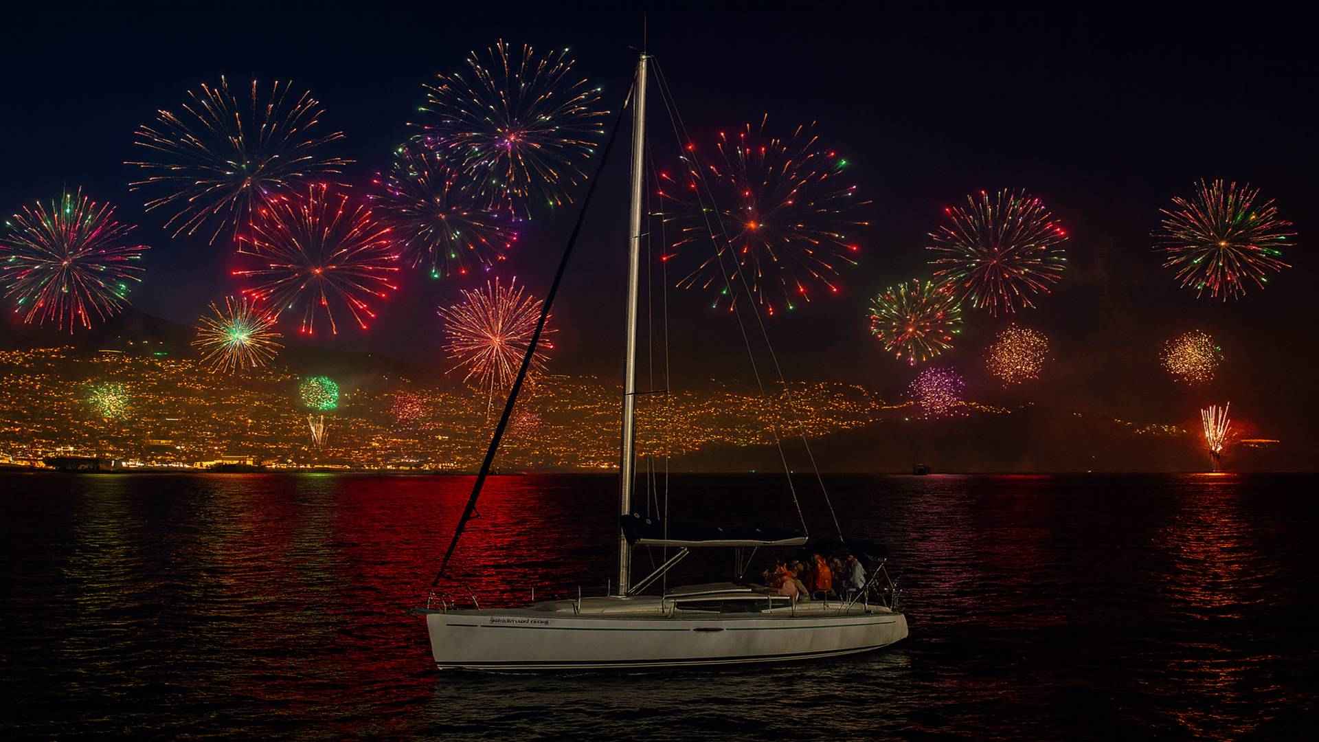 Private Boat Yacht Charter 10 people for Madeira New Year's Fireworks
