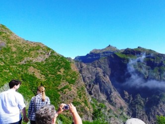 Penhascos e Vales Passeio Jipe Meio Dia na Madeira