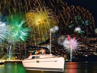 Barco Partilhado de Fogos de Artifício de Ano Novo no Funchal