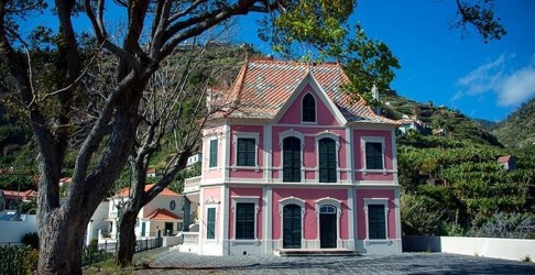 Lugar de Baixo Palace in Ponta do Sol, Madeira