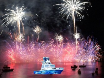 Madeira New Year's Fireworks on a state-of-the-art sports fishing boat