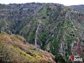 Miradouro O Precipício Viewpoint in Faja da Ovelha, Calheta, Madeira