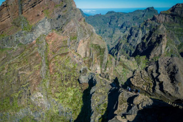 Pico do Areeiro Stairway to Heaven Hike