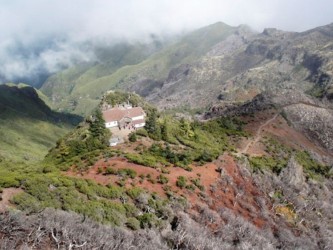 PR1.1 Vereda da Ilha Hiking Trail in Madeira