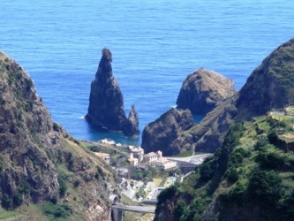 PR15 Vereda da Ribeira da Janela Hiking Trail in Madeira