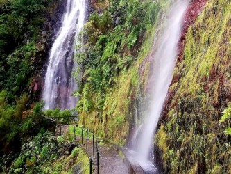 Levada 25 Fontes - Rabaçal Ilha da Madeira