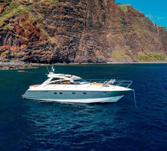Top Luxus-Yachtcharter auf Madeira – Romantische, Familien- und Gruppenoptionen