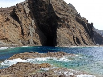 Visit the Cal islet on a kayak Tour in Porto Santo