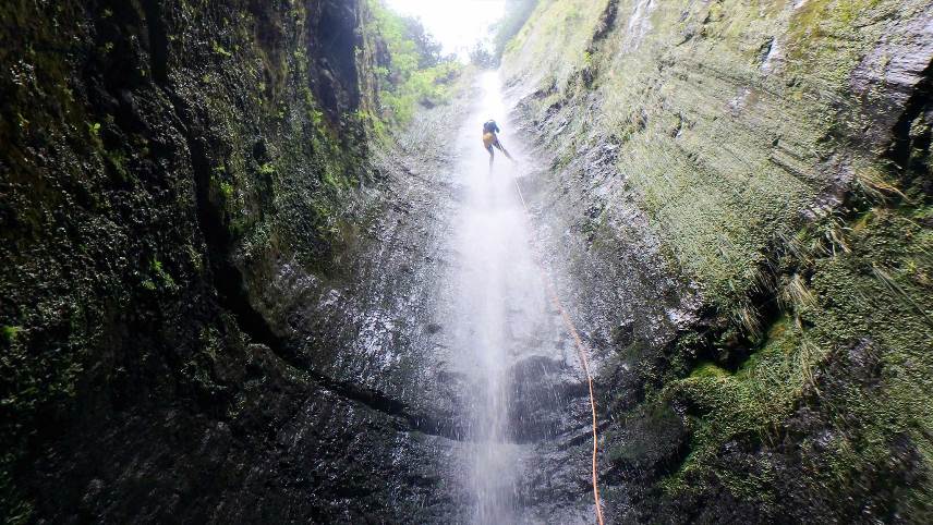 Canyoning na Madeira Pedra Branca Nível 3